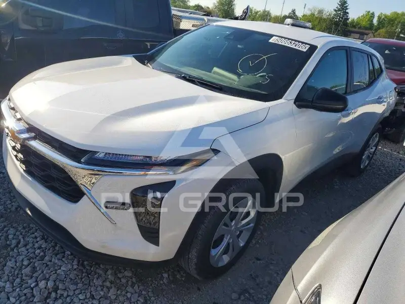 2025 Chevrolet TRAX photo