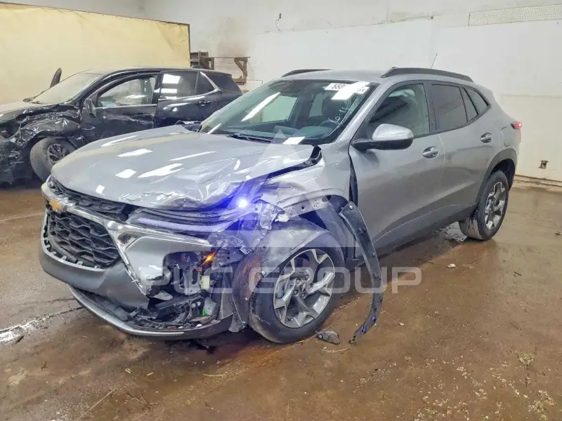 2025 Chevrolet TRAX photo