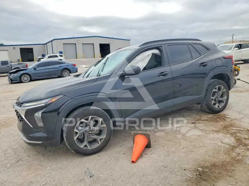 2025 Chevrolet TRAX фото