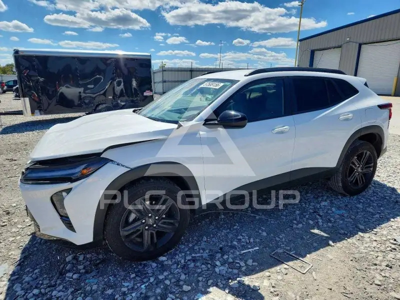 2025 Chevrolet TRAX photo