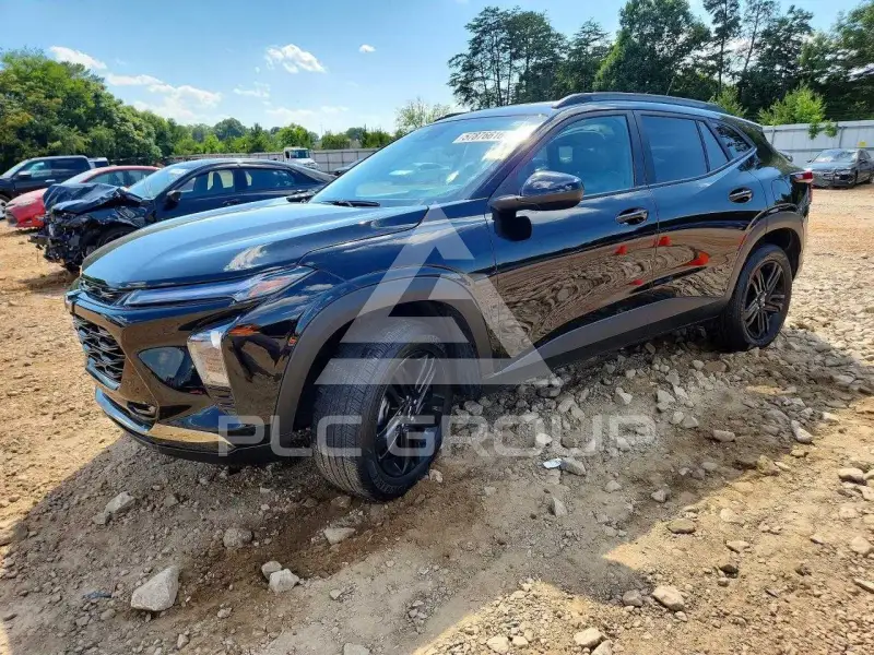 2025 Chevrolet TRAX photo