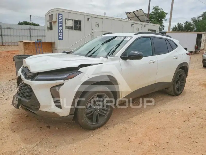 2025 Chevrolet TRAX photo