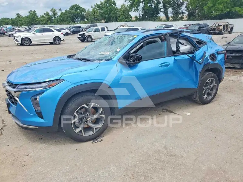 2025 Chevrolet TRAX photo