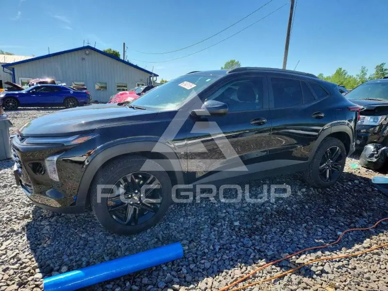 2025 Chevrolet TRAX photo