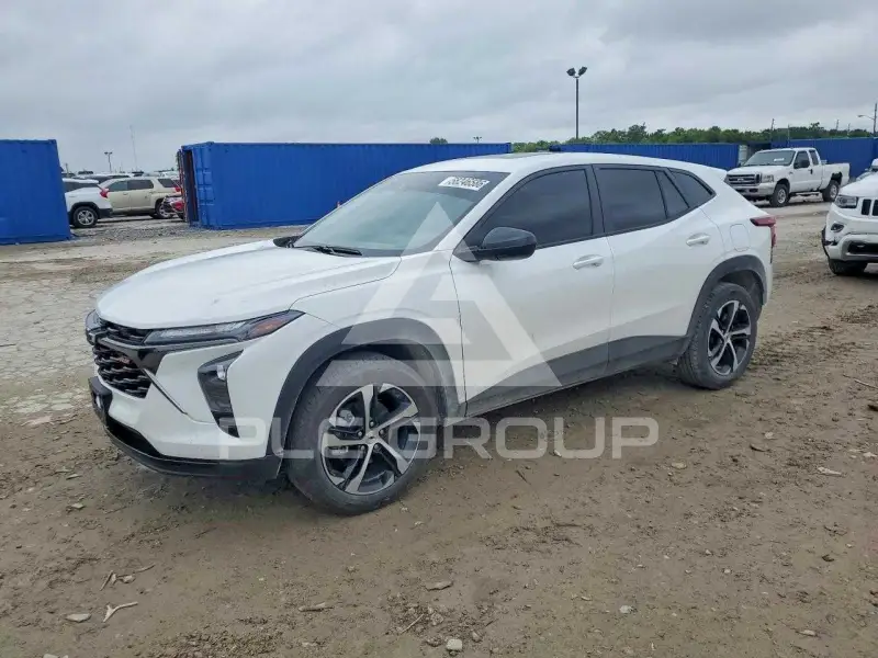 2025 Chevrolet TRAX photo