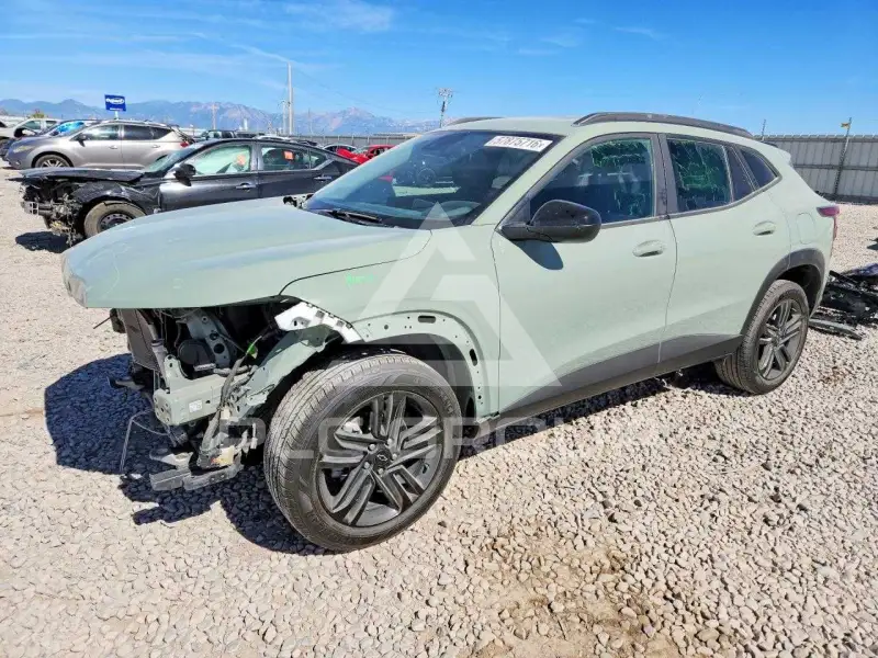 2025 Chevrolet TRAX photo