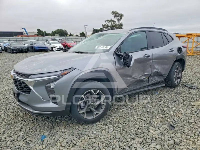 2025 Chevrolet TRAX фото