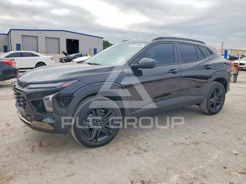 2025 Chevrolet TRAX photo