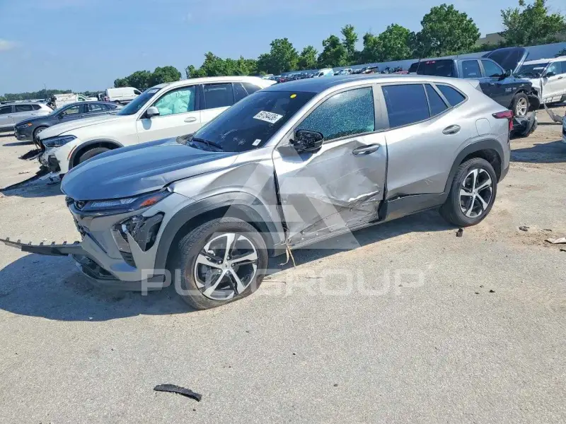 2025 Chevrolet TRAX photo