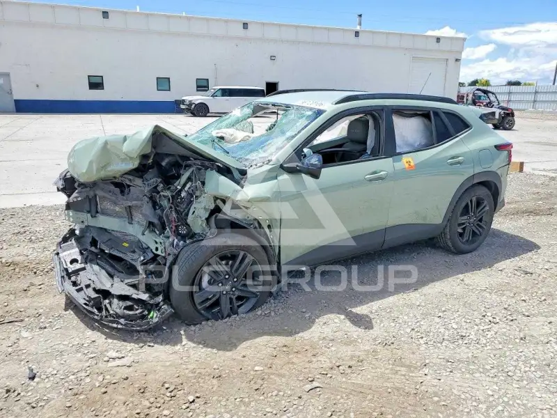 2025 Chevrolet TRAX photo