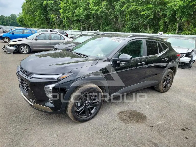 2025 Chevrolet TRAX photo