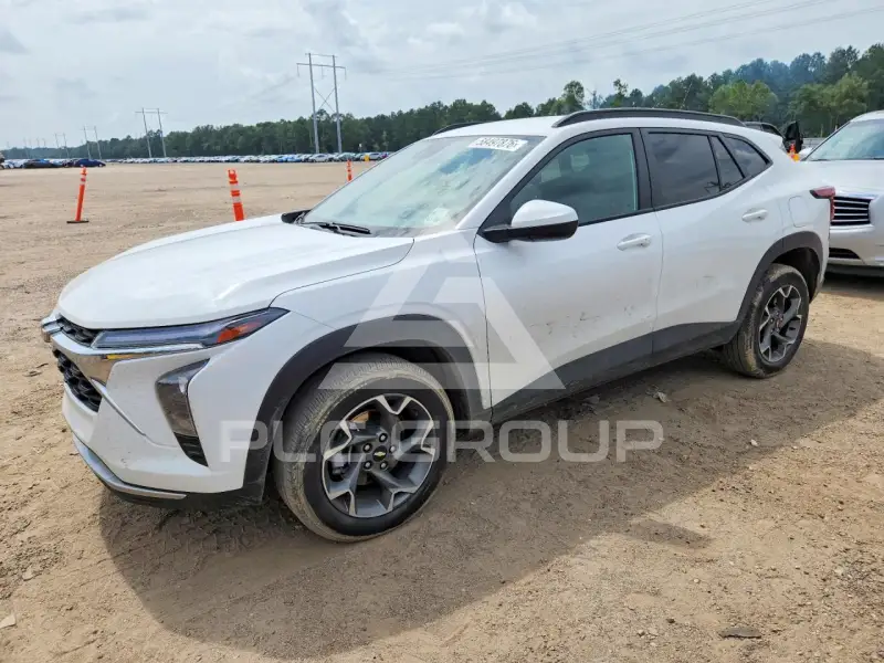 2025 Chevrolet TRAX photo