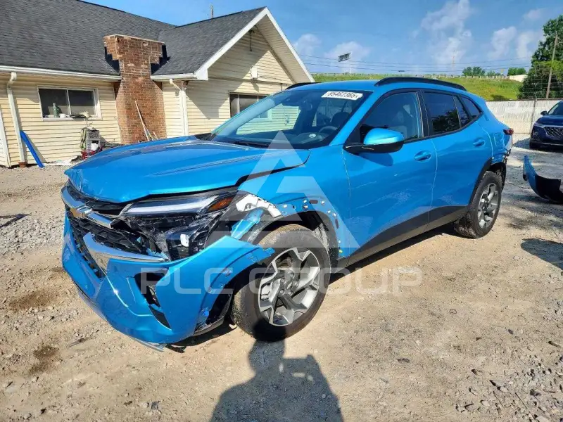2025 Chevrolet TRAX photo