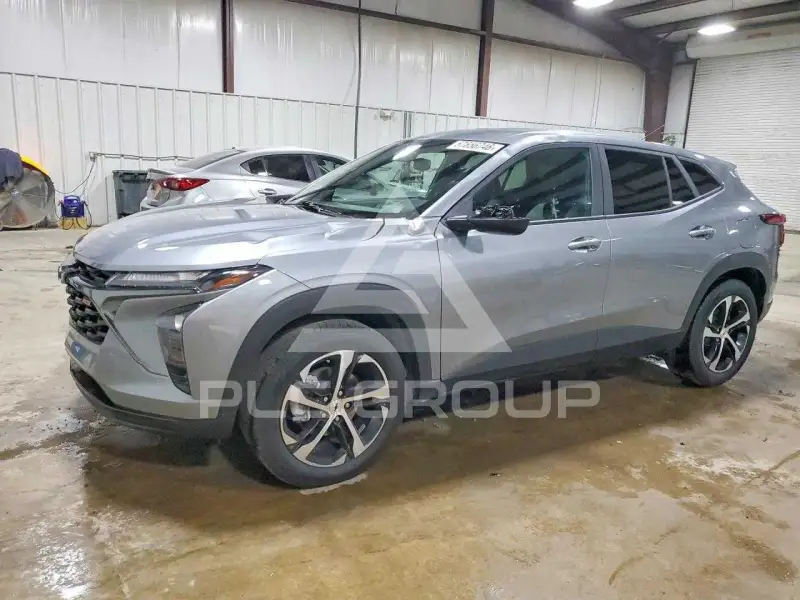 2025 Chevrolet TRAX photo