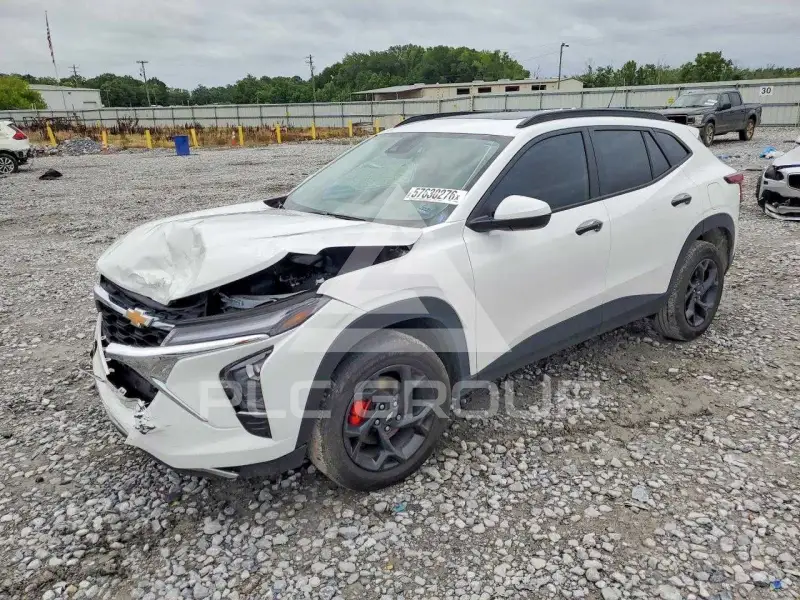 2025 Chevrolet TRAX photo