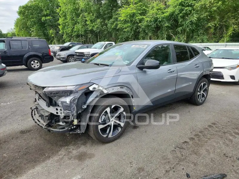 2025 Chevrolet TRAX photo