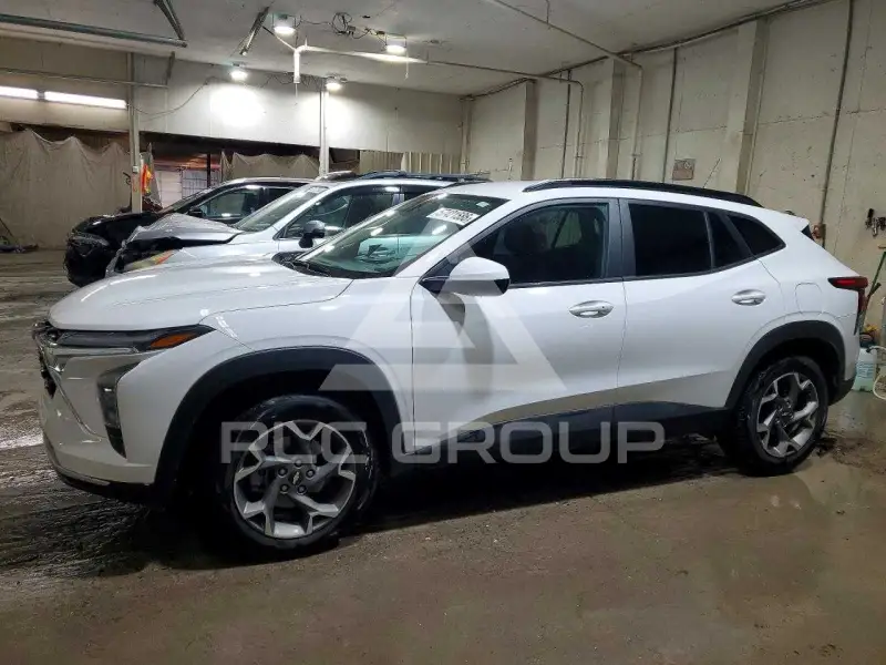 2025 Chevrolet TRAX фото