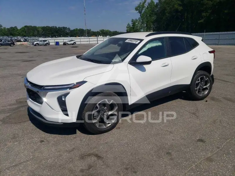 2025 Chevrolet TRAX photo