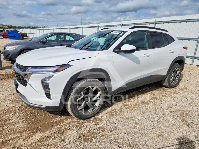 2025 Chevrolet TRAX photo
