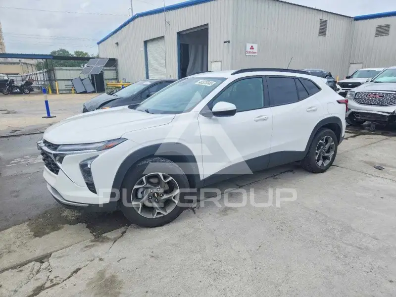 2025 Chevrolet TRAX фото