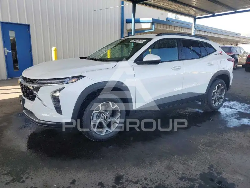 2025 Chevrolet TRAX photo