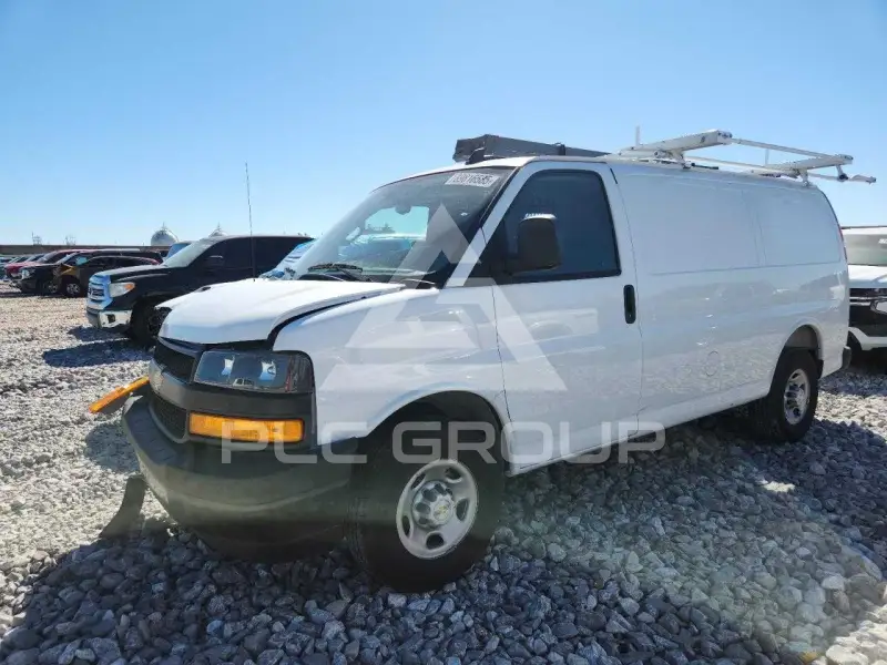 2025 Chevrolet Express фото