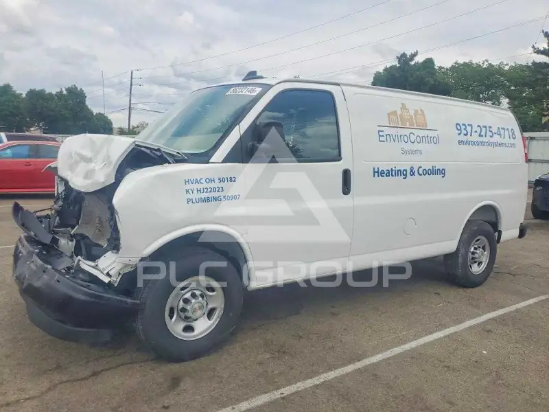 2025 Chevrolet Express photo