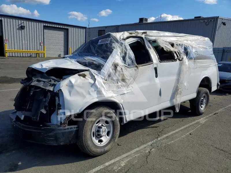 2025 Chevrolet Express фото
