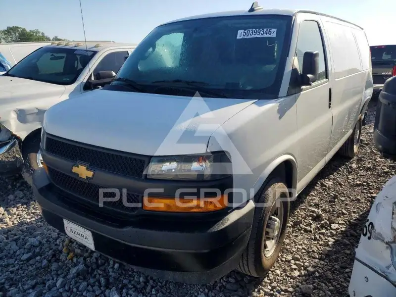 2025 Chevrolet Express фото