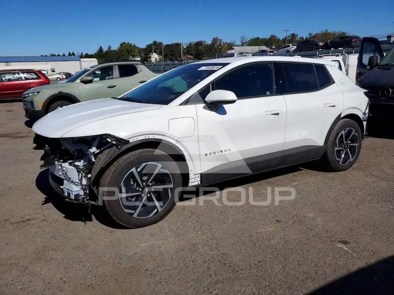 2025 Chevrolet Equinox фото