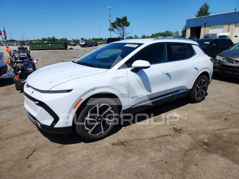 2025 Chevrolet Equinox фото