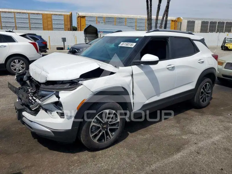 2025 Chevrolet TRAILBLAZE photo
