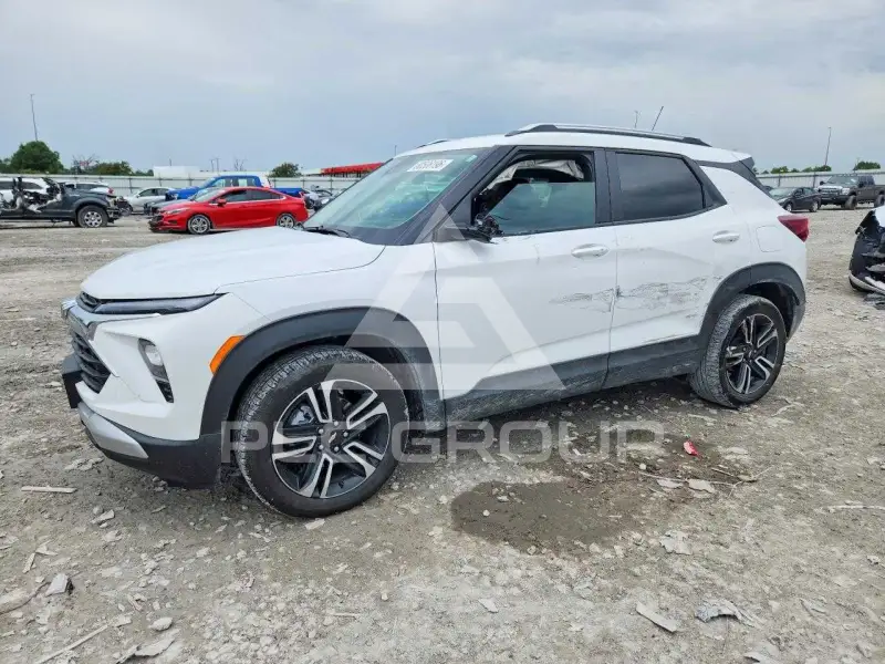 2025 Chevrolet TRAILBLAZE photo