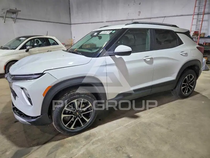 2025 Chevrolet TRAILBLAZE photo