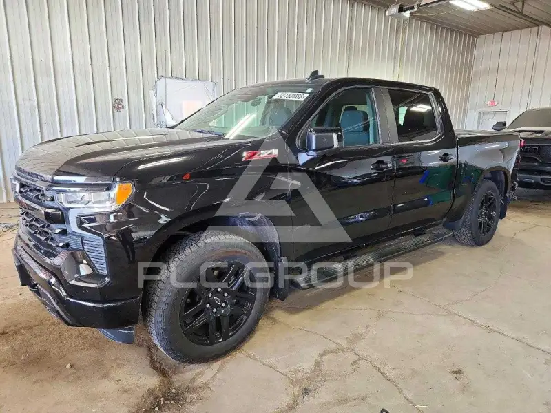 2025 Chevrolet Silverado photo