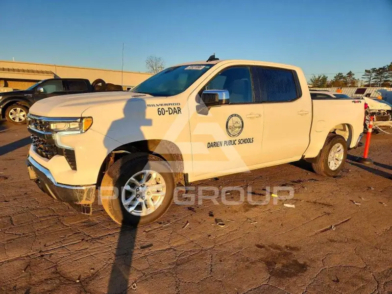 2025 Chevrolet Silverado фото