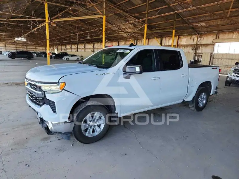 2025 Chevrolet Silverado photo