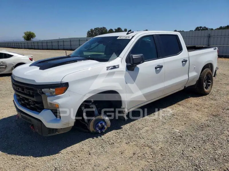 2025 Chevrolet Silverado photo