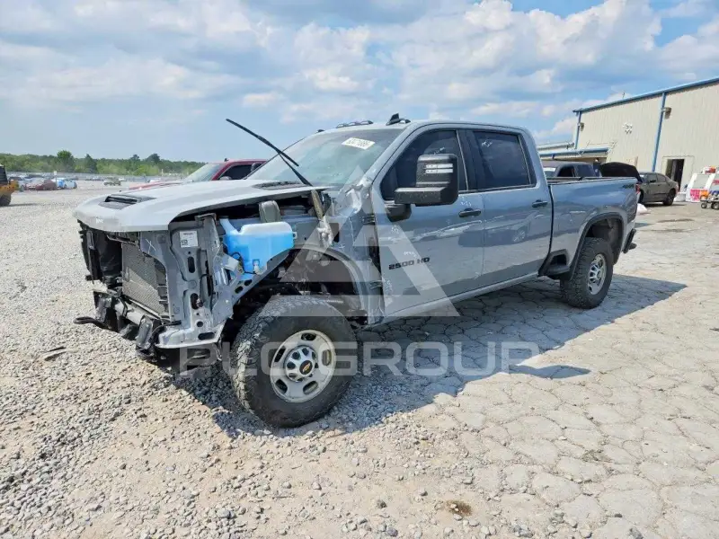 2025 Chevrolet Silverado фото