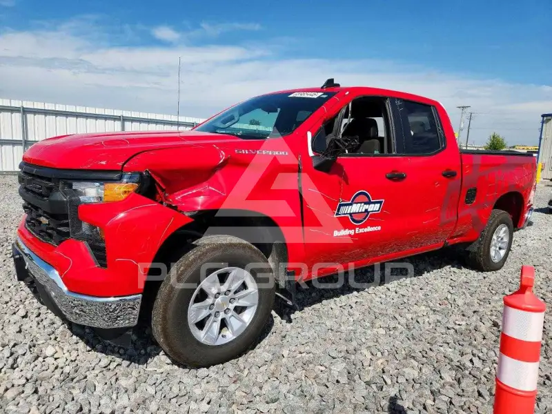 2025 Chevrolet Silverado фото