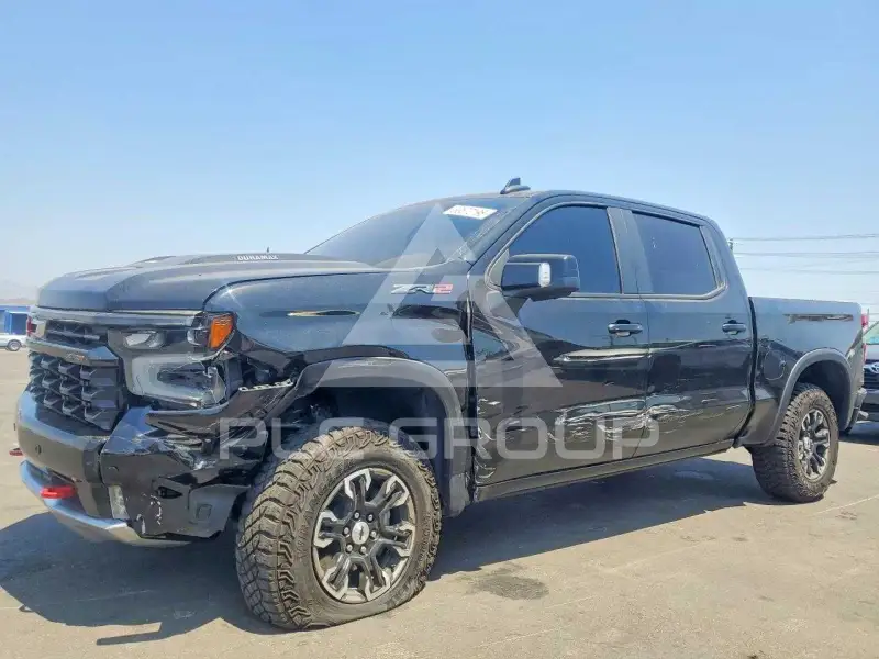 2025 Chevrolet Silverado photo