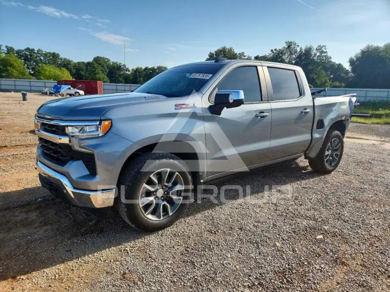 2025 Chevrolet Silverado photo