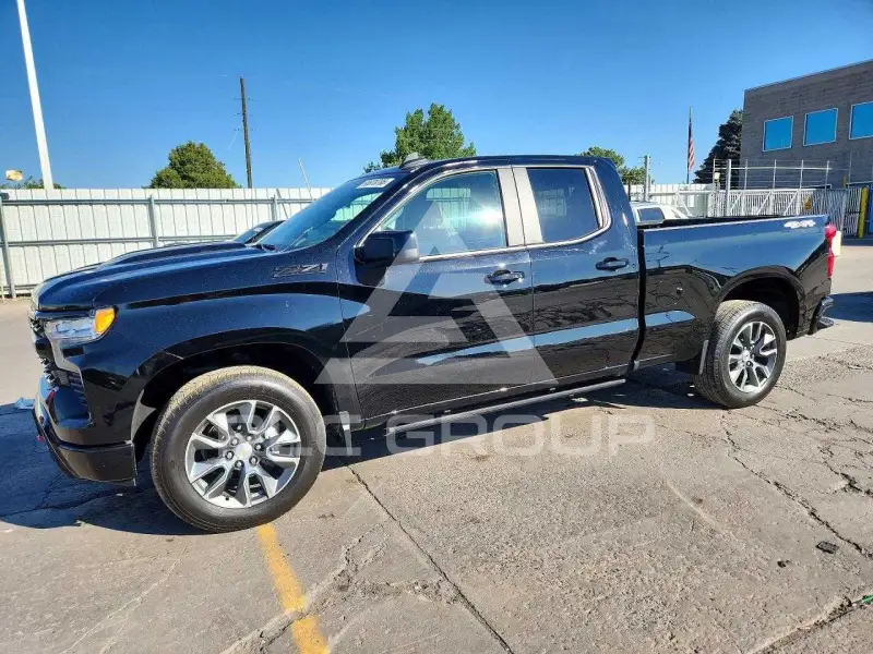 2025 Chevrolet Silverado фото