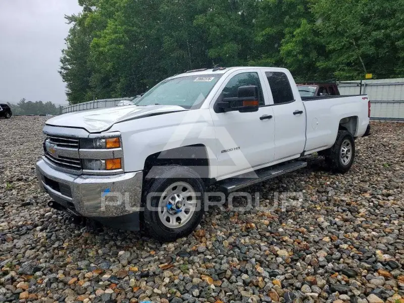 2017 Chevrolet Silverado photo