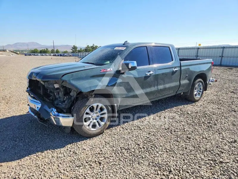 2025 Chevrolet Silverado photo