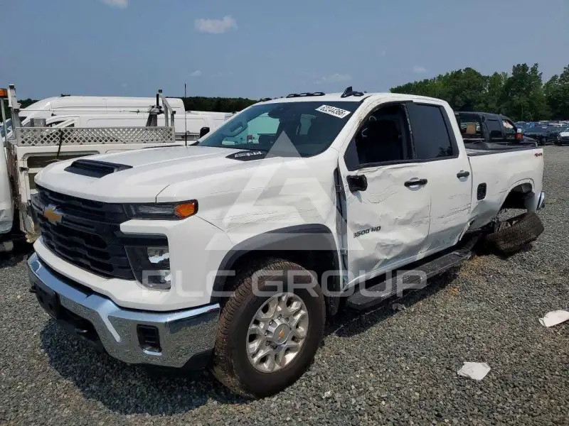 2025 Chevrolet Silverado фото