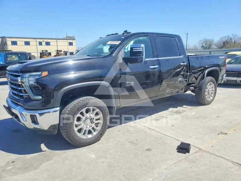 2025 Chevrolet Silverado фото
