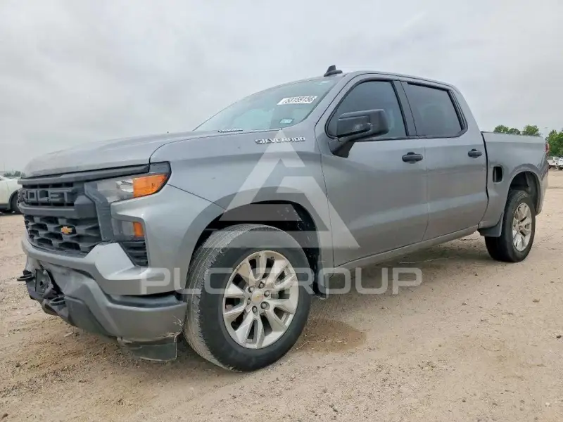2025 Chevrolet Silverado photo
