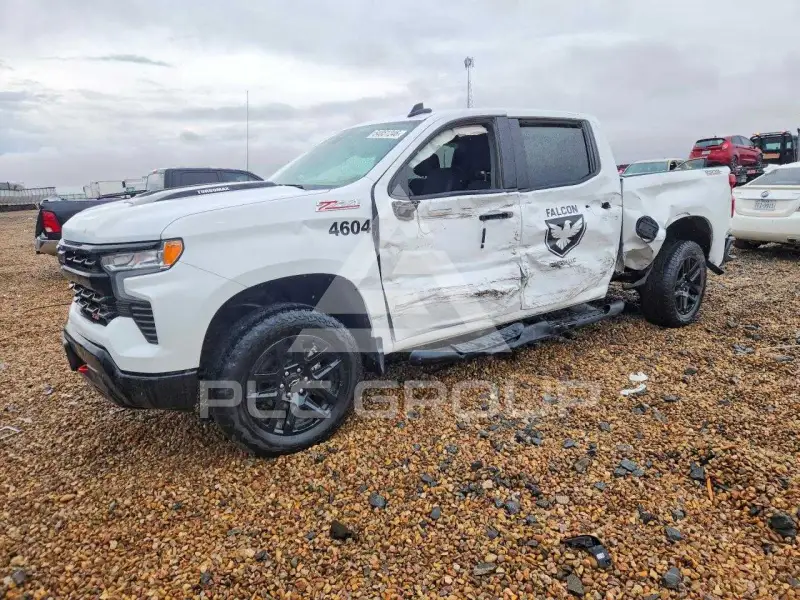 2025 Chevrolet Silverado фото