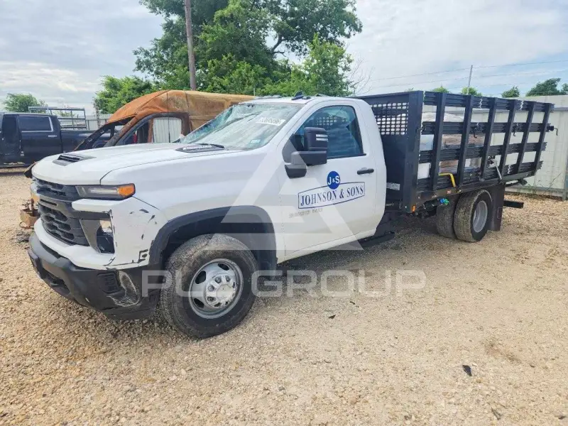 2025 Chevrolet Silverado фото